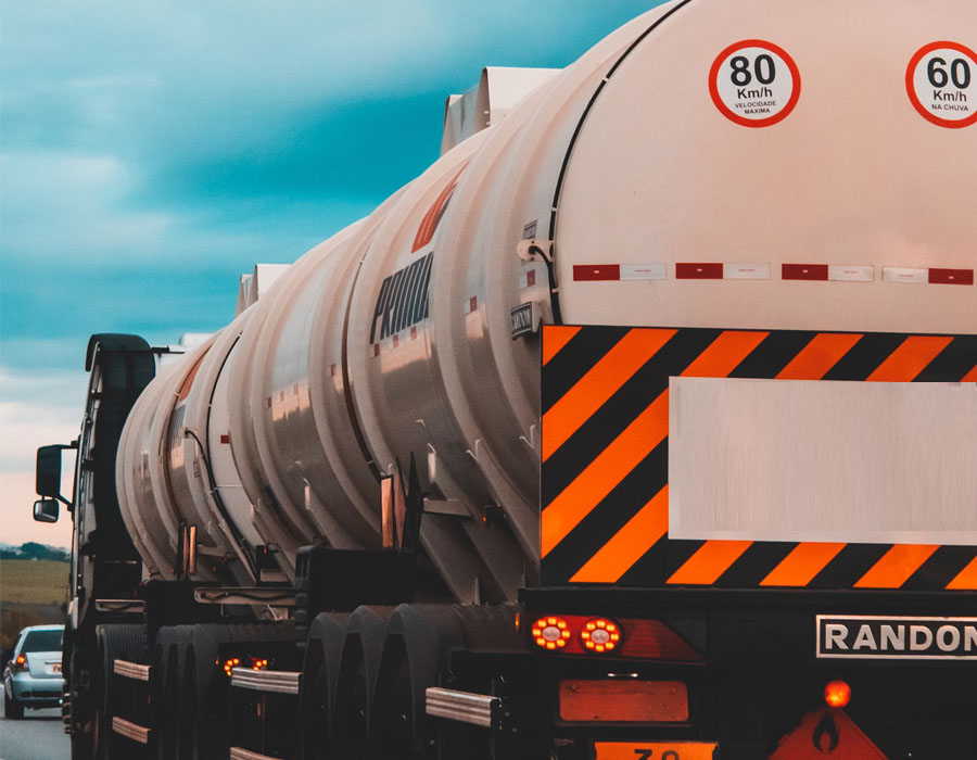 Tantangan dan Upaya dalam Distribusi BBM di Indonesia